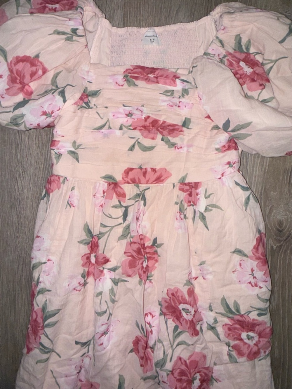 Abercrombie kids puff sleeve floral
Emerson dress